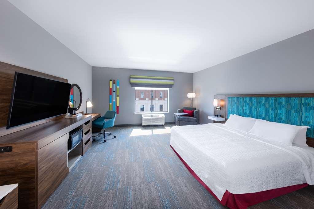 Hampton Inn Columbus Downtown, Ga Стая снимка